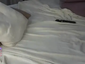 Chaturbate Sex Chat of lipswithsmileonthem