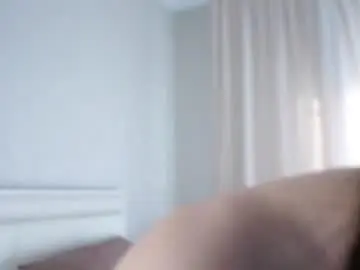 Chaturbate Sex Chat of lipswithsmileonthem