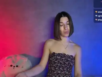 Chaturbate Live Sex Cam of smaillev