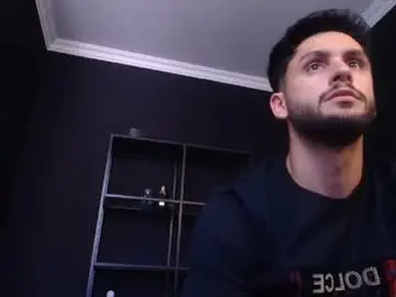 Chaturbate Live Sex Cam of troywade