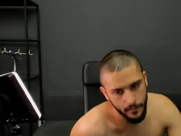 Chaturbate Best live sex cam show of troywade