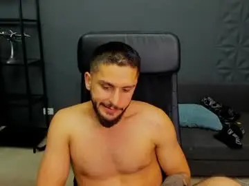 Chaturbate Watch Live Sex Cams of troywade