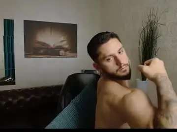 Chaturbate Live Sex Cam of troywade