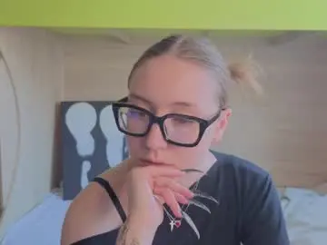 Chaturbate Nude Webcam of _yourhotangel_