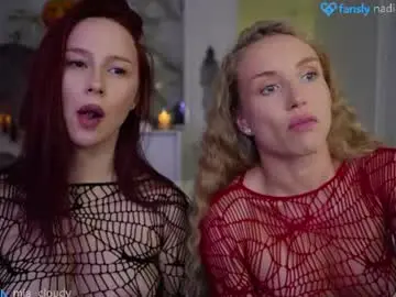 Chaturbate Free Live Porn of mia_cloudy