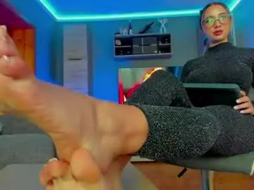 Chaturbate Live Sex Cam of mistressellie
