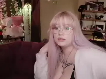 Chaturbate Free Live Porn of morvelyn