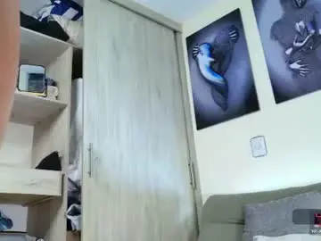 Chaturbate Nude Webcam of oskar_ford21