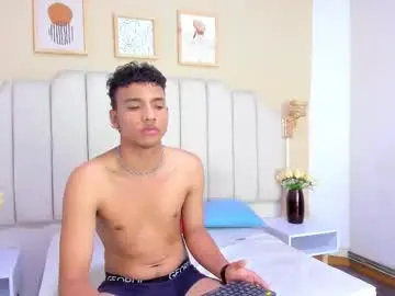 Chaturbate Best live sex cam show of sam_philip