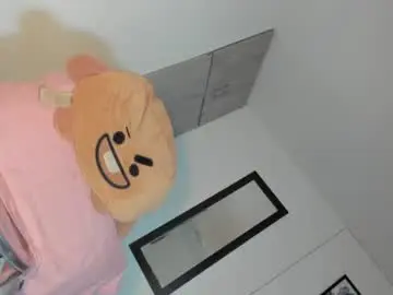 Chaturbate Live Sex Cam of chantellebony