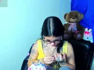 Chaturbate Sex Cam of emma_boo_