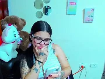 Chaturbate Live Porn of emma_boo_