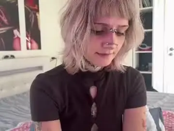 Chaturbate Free Porn Cam of your_sweetpussy