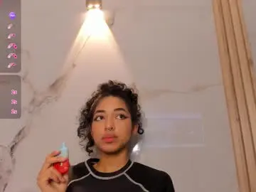 Chaturbate Nude Webcam of aron_and_molly