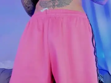 Chaturbate Live Sex Cam of barrymichaels