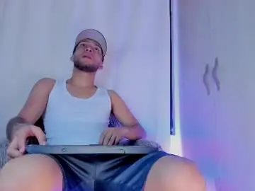 Chaturbate Nude Webcam of barrymichaels