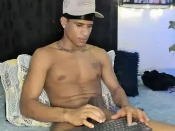 Chaturbate Live Sex of juanbigcock21cm