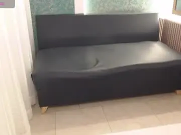 Chaturbate Sex Chat of miidnightt_dessire