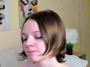 Chaturbate Live Sex Cam of lindaa_bell