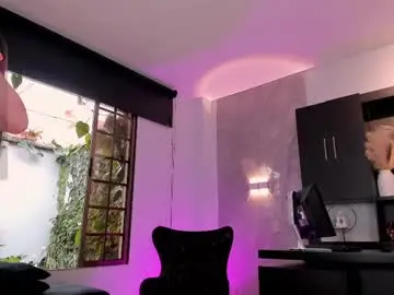Chaturbate Free Live Porn of sarahrhodes_