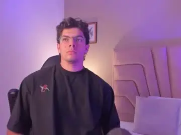 Chaturbate Nude Webcam of axel_creed