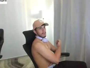 Chaturbate Free Porn Cam of couple_sexxy7
