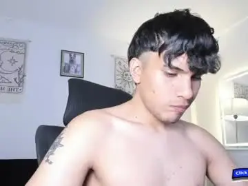 Chaturbate Adult Video Chat of couple_sexxy7