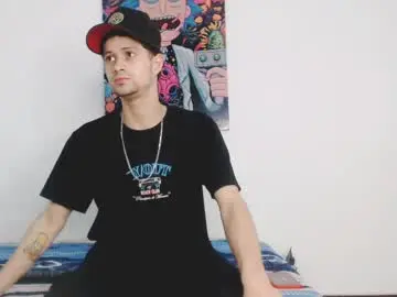 Chaturbate Free Porn Cam of dick_boy_18