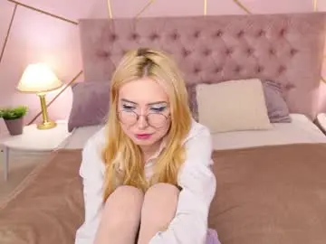 Chaturbate Sex Cam of elina_muse