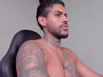 Chaturbate Sex Cam of luigi1_