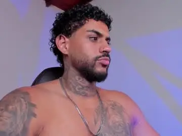 Chaturbate Live Porn of luigi1_