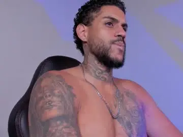 Chaturbate Adult Video Chat of luigi1_