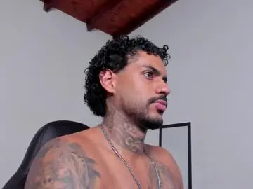 Chaturbate Free Live Porn of luigi1_