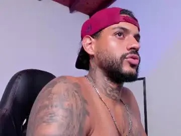 Chaturbate Free Porn Cam of luigi1_