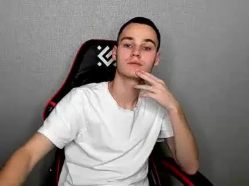 Chaturbate Adult Webcams of robert10211