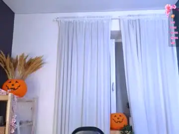 Chaturbate Live Sex Cam of taissa_farmiga