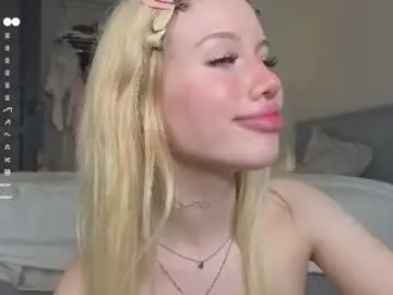 Chaturbate Live Sex Cam of sinfulfairy