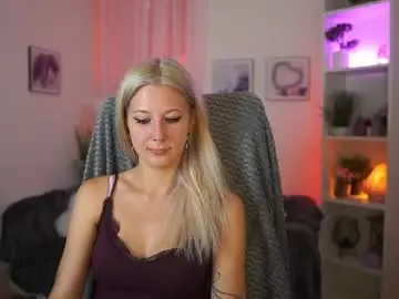 Chaturbate Live Porn of emilyswannn