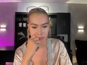 Chaturbate Live Sex Cam of niasalvatore