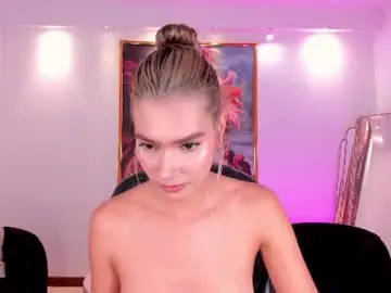 Chaturbate Best live sex cam show of niasalvatore