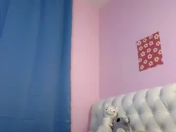 Chaturbate Watch Live Sex Cams of bluuemarine