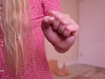 Chaturbate Sex Chat of miablueye