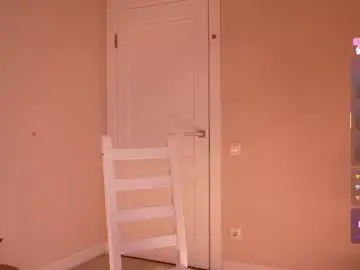 Chaturbate Live Sex Cam of miablueye