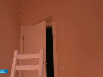 Chaturbate Live Porn of miablueye