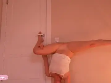 Chaturbate Nude Webcam of miablueye