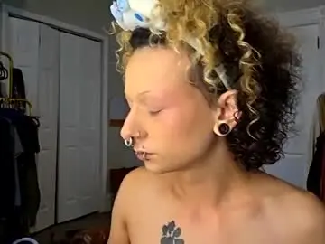 Chaturbate Free Porn Cam of popas_kiss