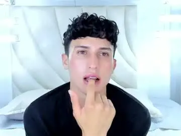 Chaturbate Live Porn of thom_amees