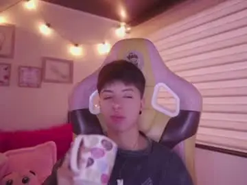 Chaturbate Adult Webcam of tomboy_tommy