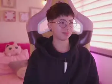 Chaturbate Live Sex Cam of tomboy_tommy