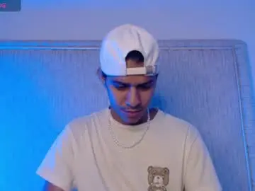 Chaturbate Watch Live Sex Cams of vic_cooper